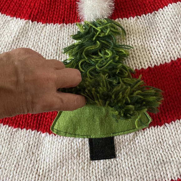 Hand knit Christmas tree round 51” skirt - Picture 9 of 9